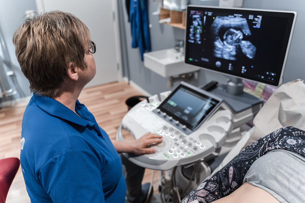 Behandlinger_ultralyd_jordmor-3-1024x683-1